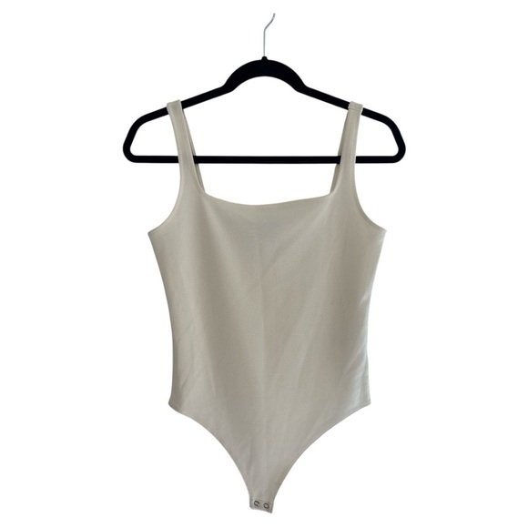 Express White Bodysuit - Picture 3 of 6